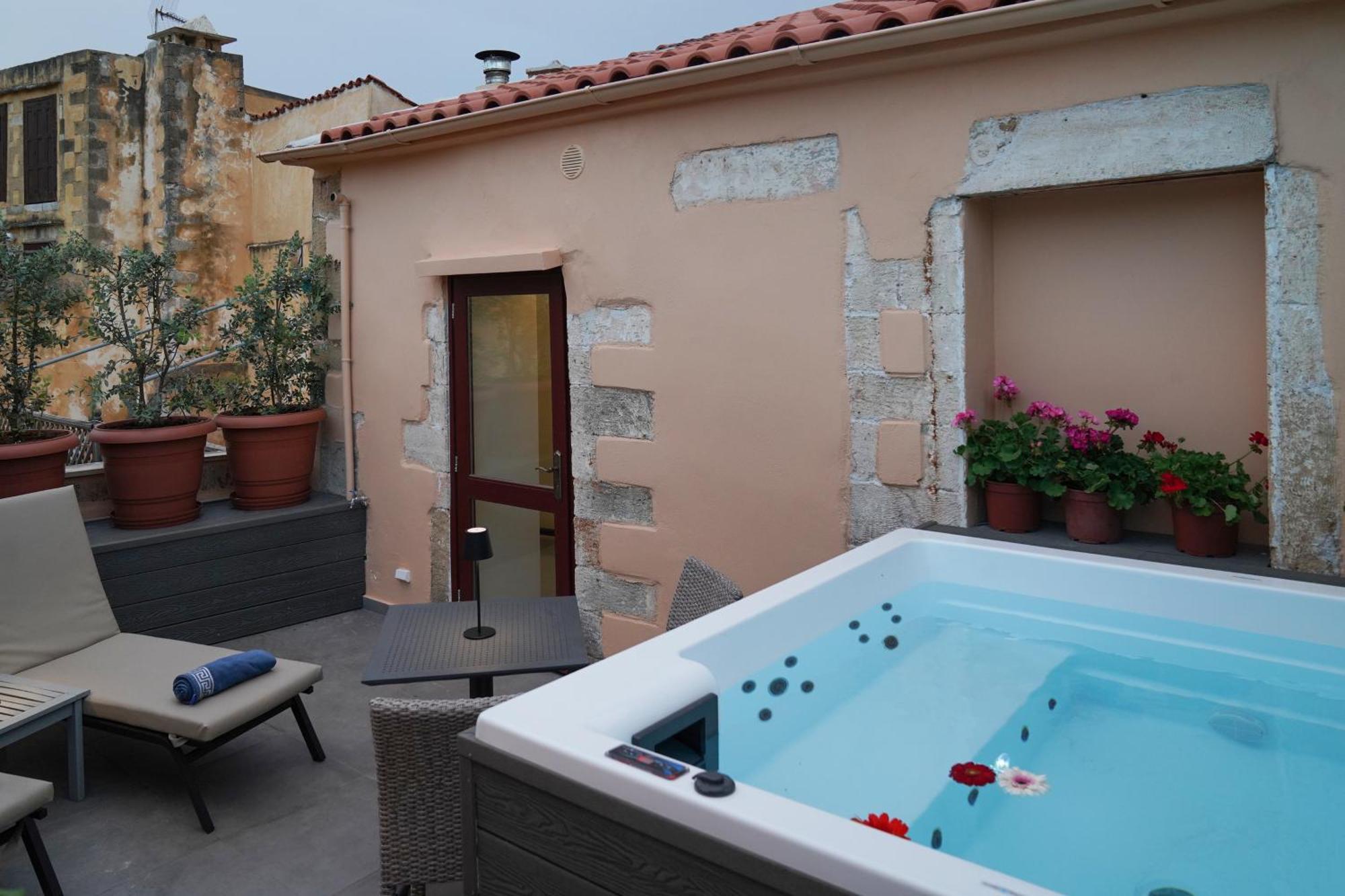 Venetian Palace Chania Ханья